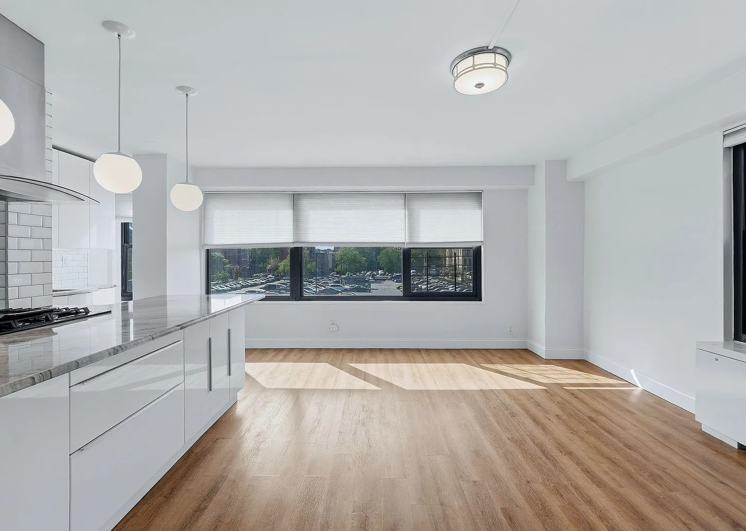 2 bed, 1.0 bath, 750 sqft, $3,850 — Photo 3