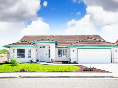 1127 W Orange Avenue, Porterville, CA, 93257