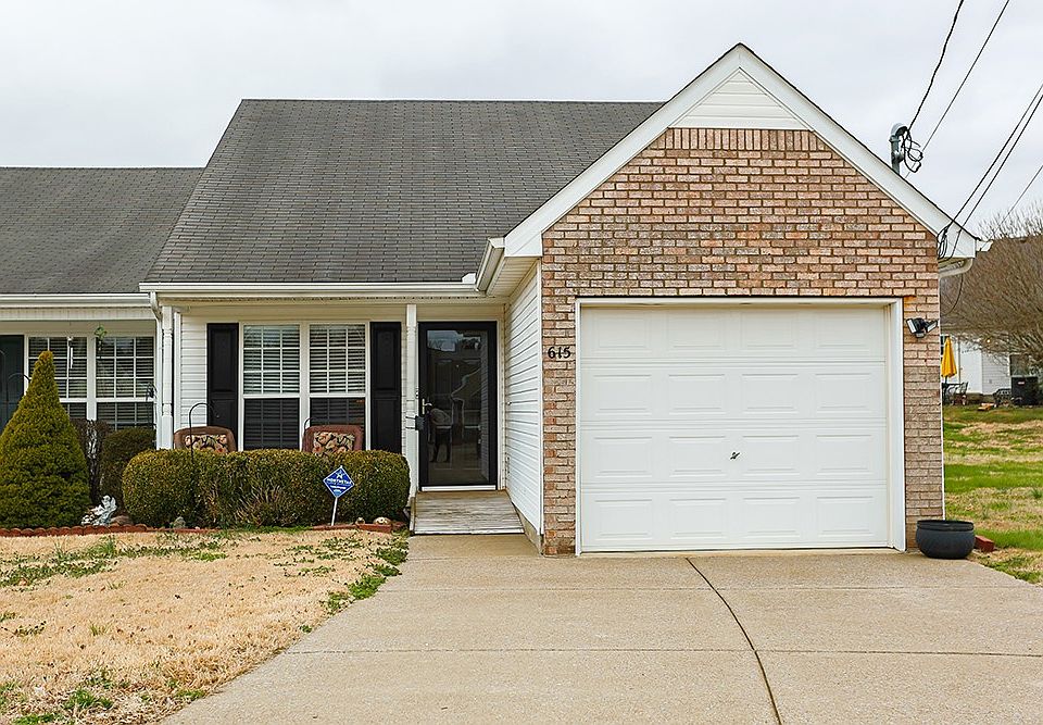 1st image of 615 Seaford Ct