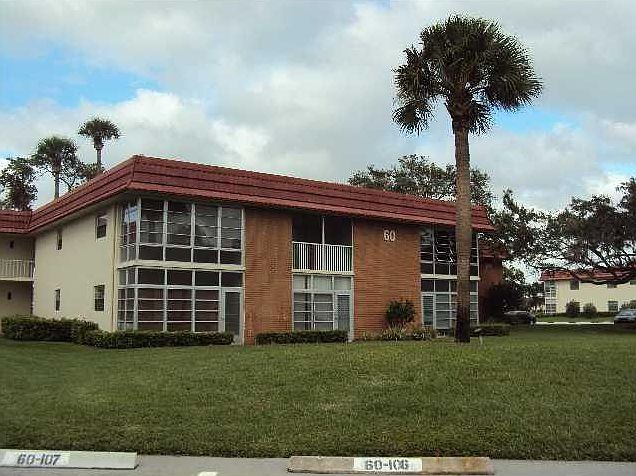 1st image of 60 Woodland Dr