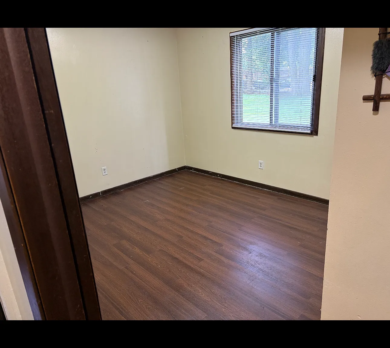2 bed, $1,000 — Photo 2