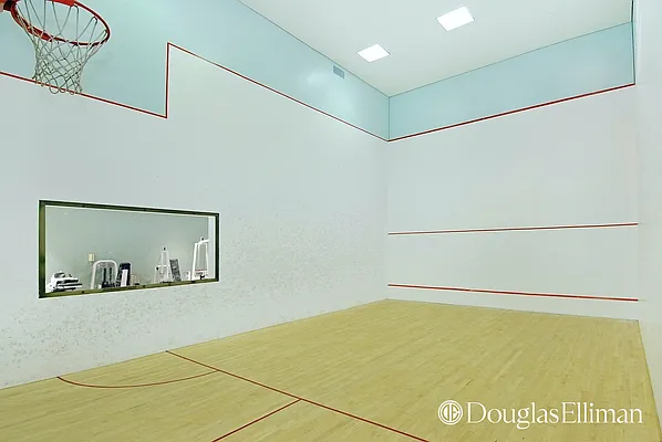 Sold by Douglas Elliman | media 14