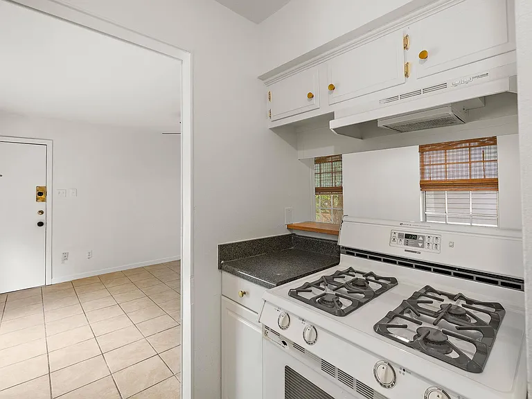 1700 Houston St #202 — Photo 11