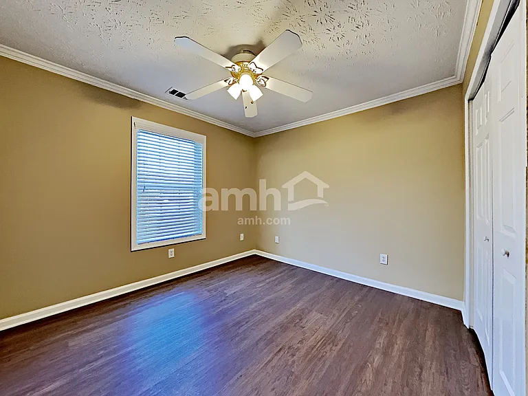 2355 Kirkstone Dr — Photo 15
