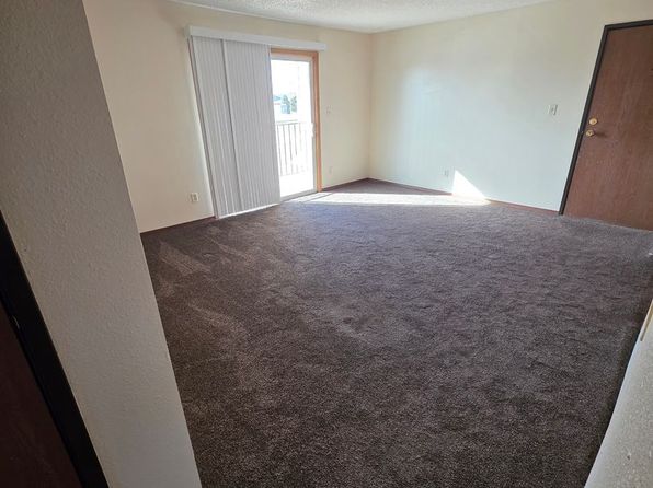 1704 W Pasewalk Ave APT 8