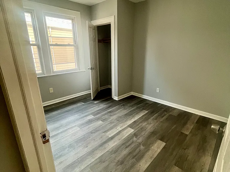 95 Alexander St #2 — Photo 1