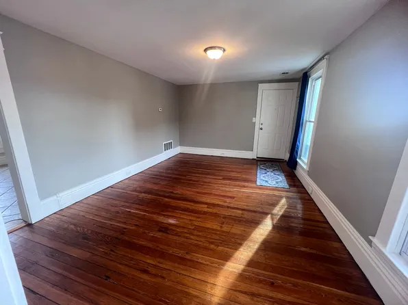 633 Coit Ave NE APT 4, Grand Rapids, MI 49503