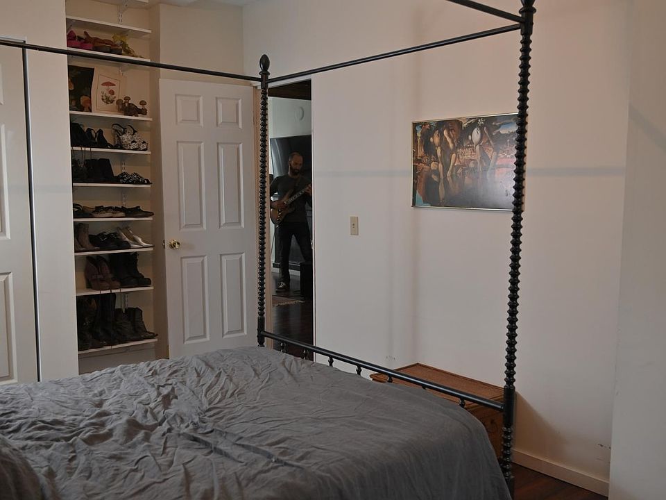 1st image of 35 Jefferson St Floor 1