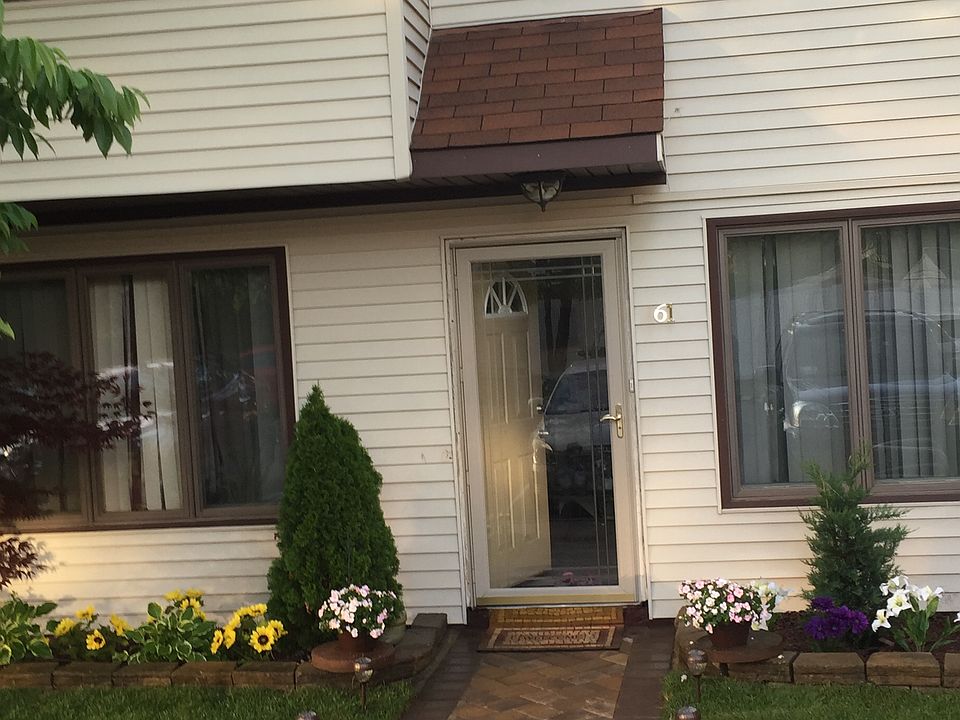 1st image of 61 Bunnell Ct