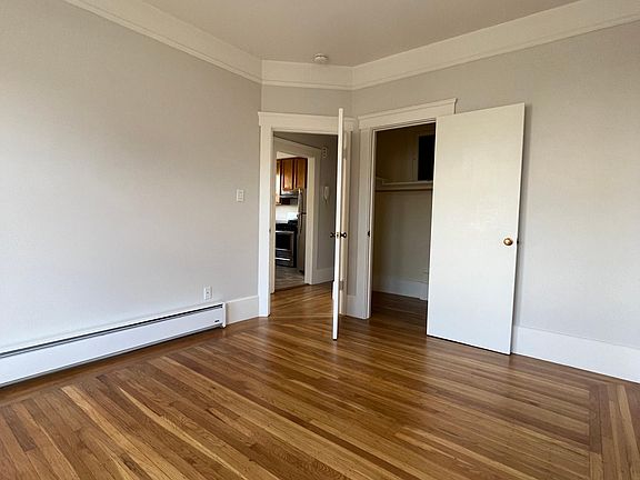 3rd image of 1485 Vallejo St #5
