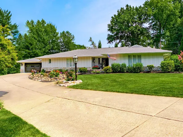 300 Stonegate Rd, Evansville, IN 47711