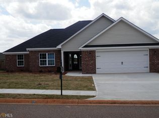 211 Rainsong Trl, Perry, GA 31069