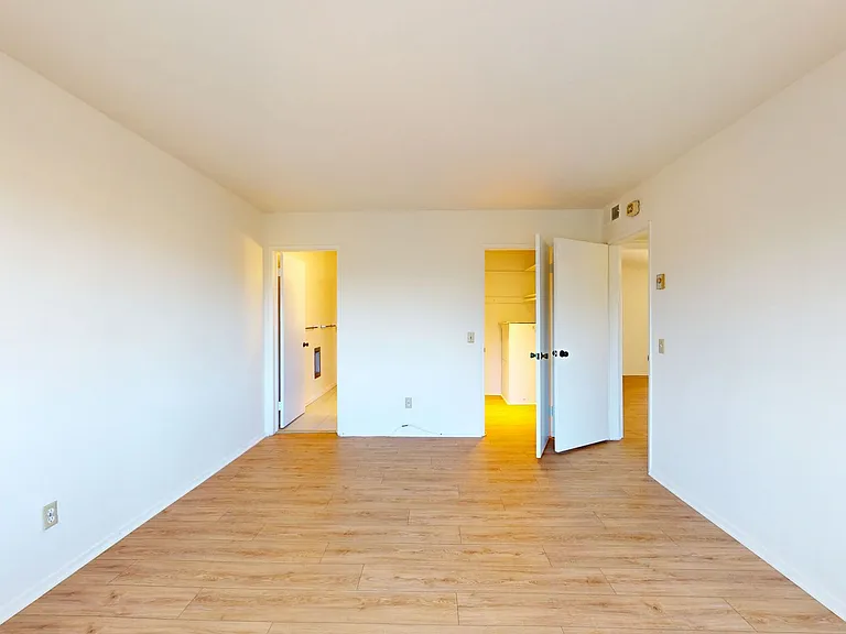972 E California Blvd #306 — Photo 10