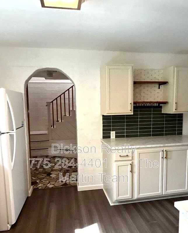 4 bed, 3.0 bath, 2275 sqft, $3,200 — Photo 4