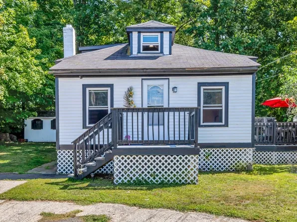 812 S Main St, Haverhill, MA 01835