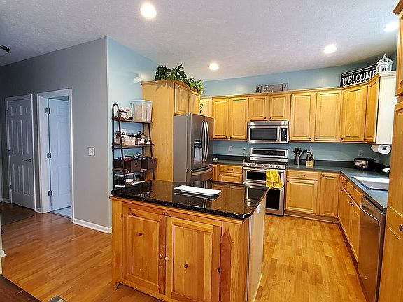 Kitchen with new appliances 