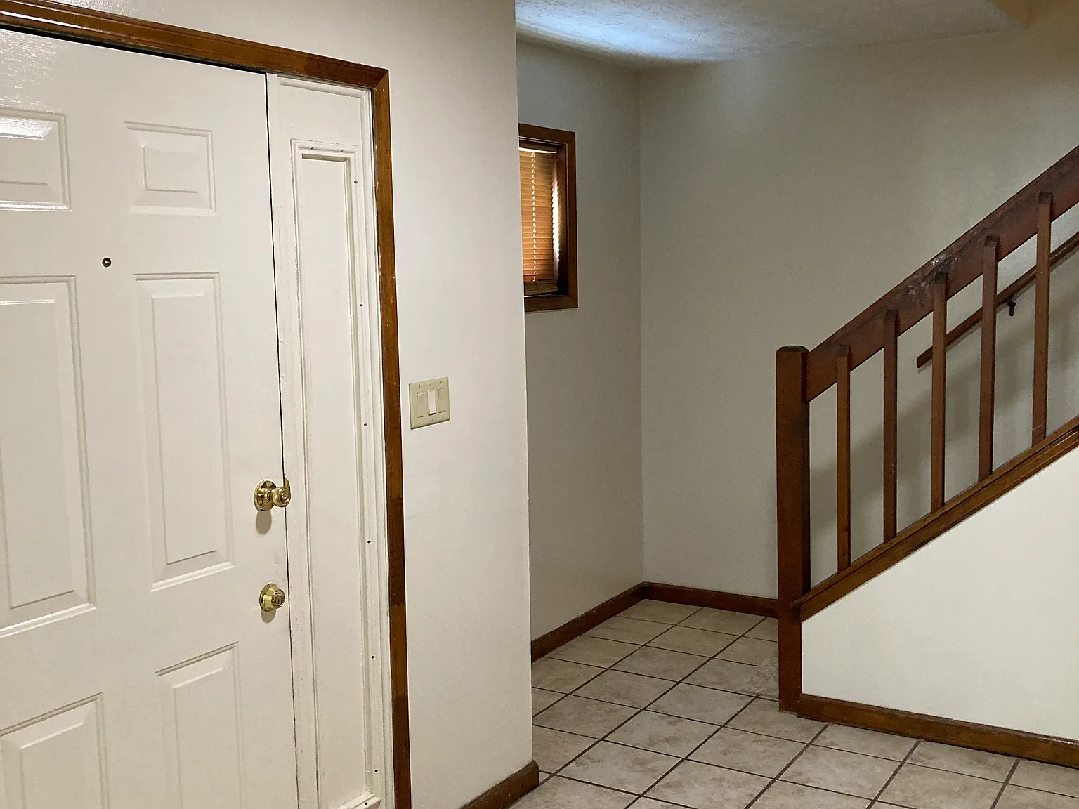 3 bed, 2.5 bath, 1400 sqft, $1,725 — Photo 3