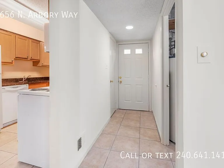 7656 N Arbory Way — Photo 3