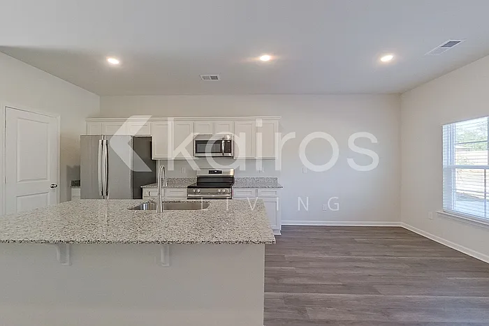 2461 Banyan Cir — Photo 6
