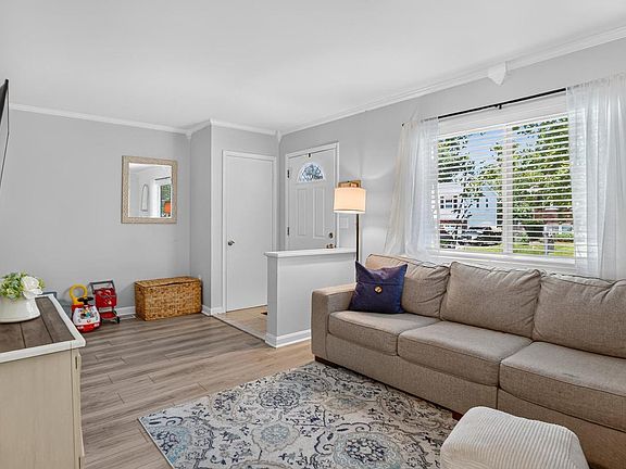 5th image of 415 Fairmount Dr