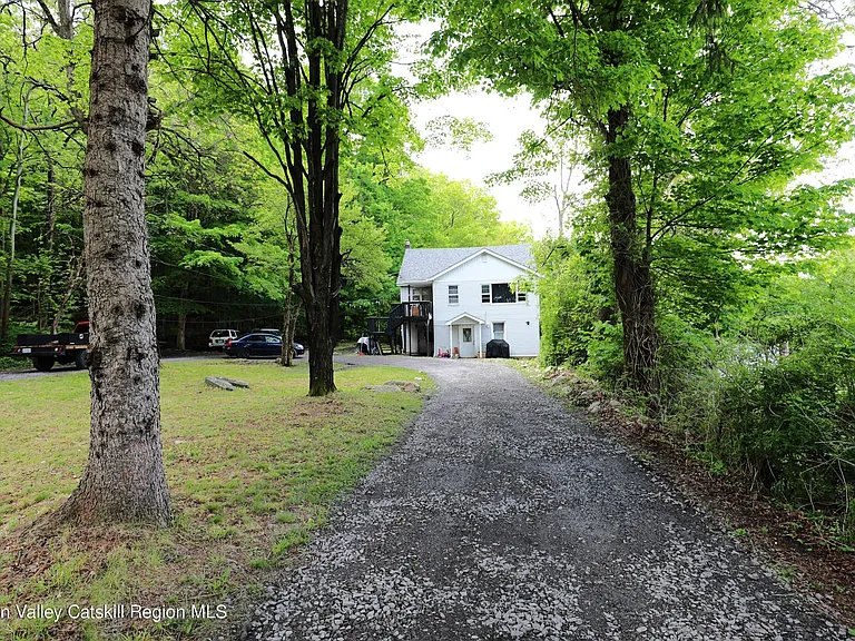 17 Rear Chapel St #1 — Photo 2