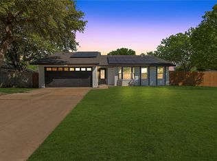 100 Lake Isle Cir, Irving, TX 75060