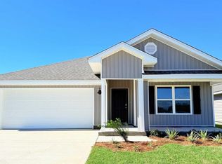 6404 Firefly Dr, Milton, FL 32583