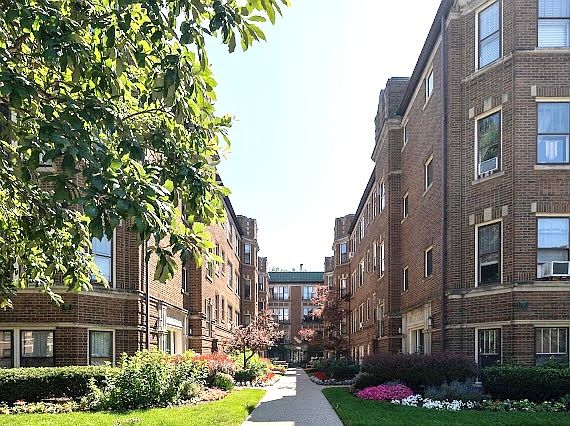 1st image of 719 Hinman Ave APT 2E