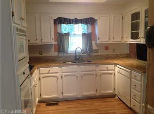 315 Willow Spring Ct, Greensboro, NC 27410