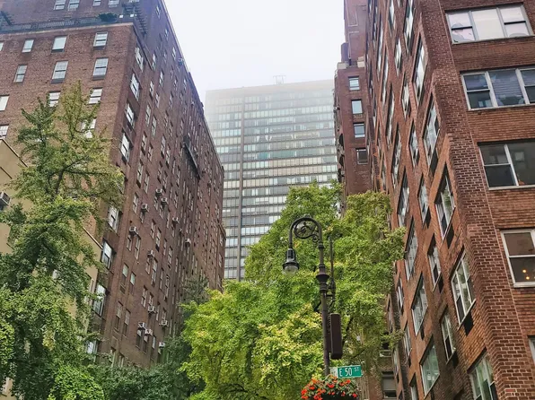 12 Beekman Place image 23 of 26