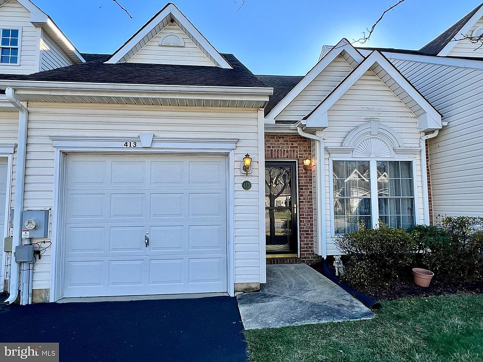 1st image of 413 Sweetman Dr