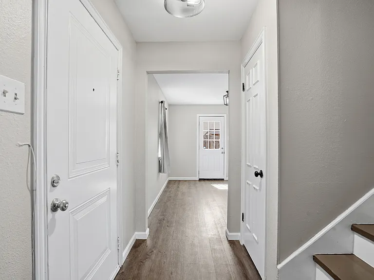 2319 Saint Gregory St — Photo 11