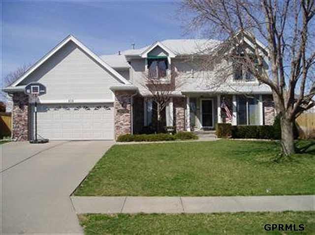 1st image of 808 S Oakland Ln