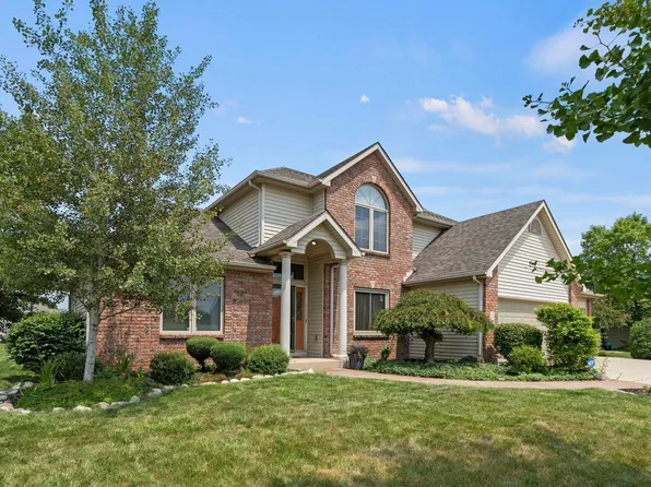 1026 Island Brooks Ln, Fort Wayne, IN 46845