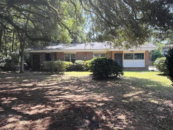 4349 Gwinnett St, North Charleston, SC 29418