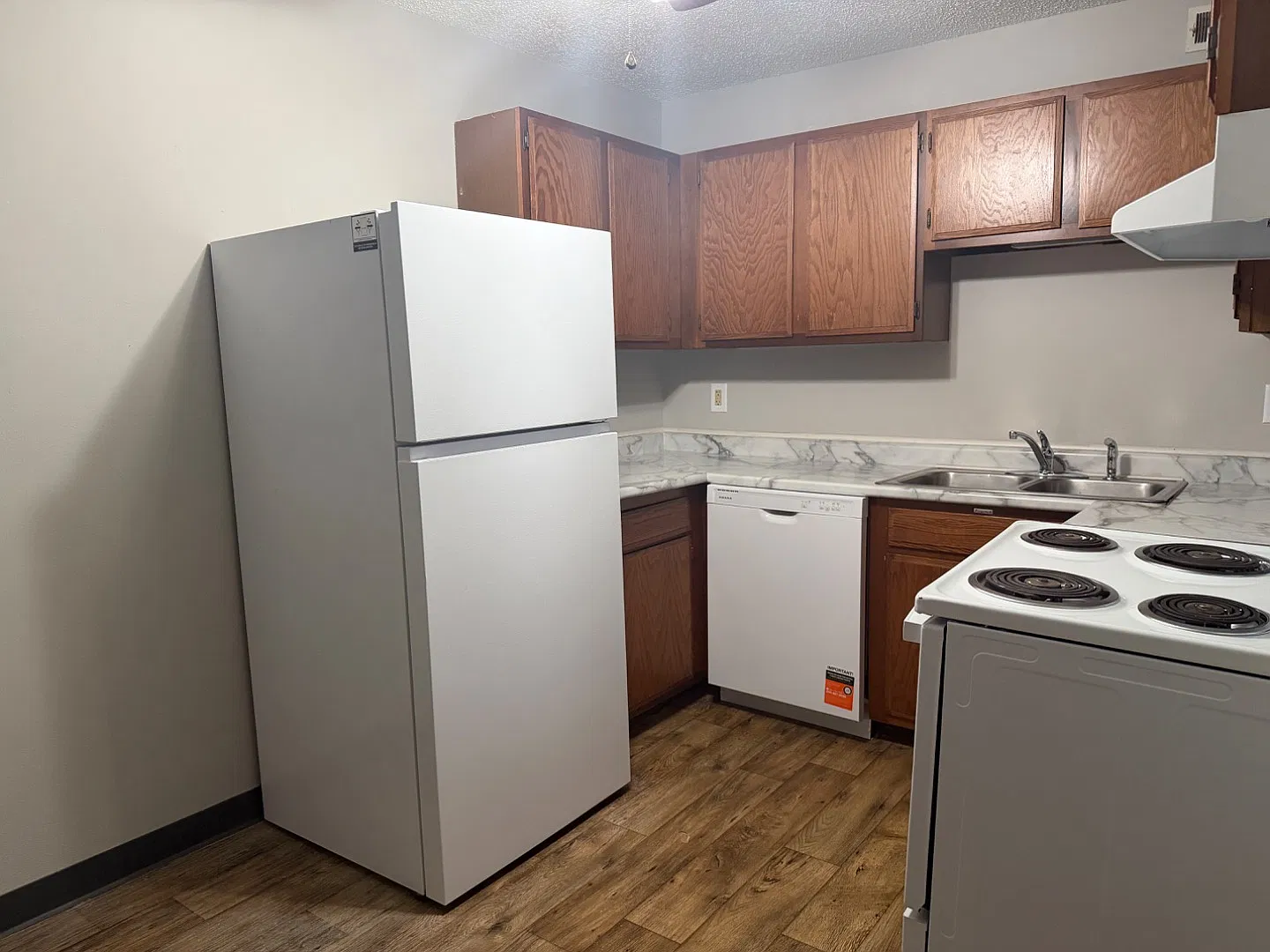 2070 W Washington St — Photo 3