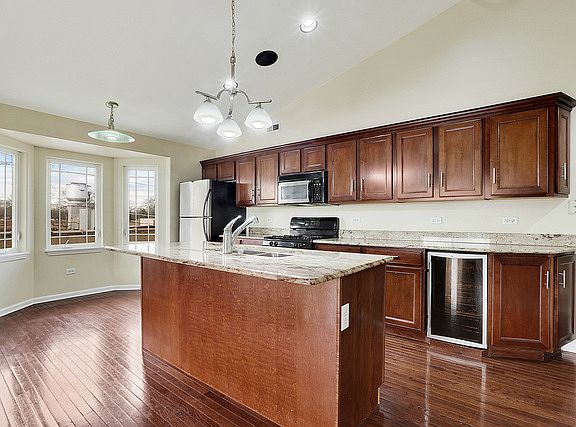 5th image of 15505 Cicero Ave Unit 3A