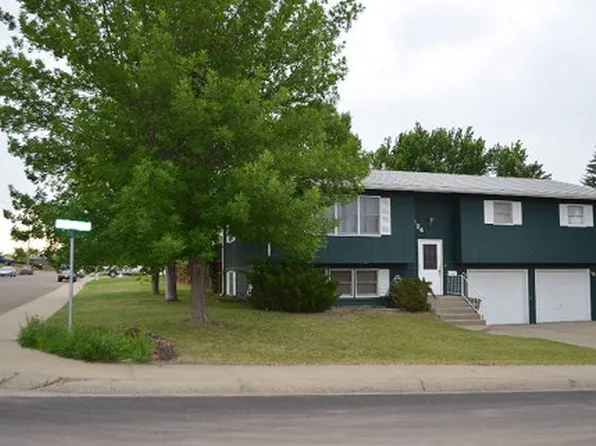 224 Lyndale Ave, Glendive, MT 59330