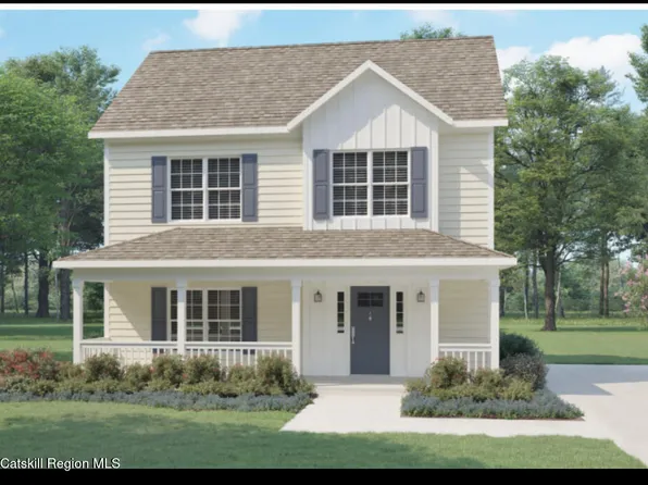 18 Russell Street, Saugerties, NY 12477