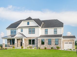 8918 Orchard Gdn, Centerville, OH 45458