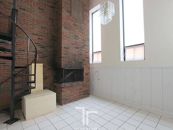 2nd image of 873 W Lill Ave APT B01