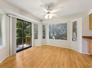 11328 NE 67th St #101, Kirkland, WA 98033