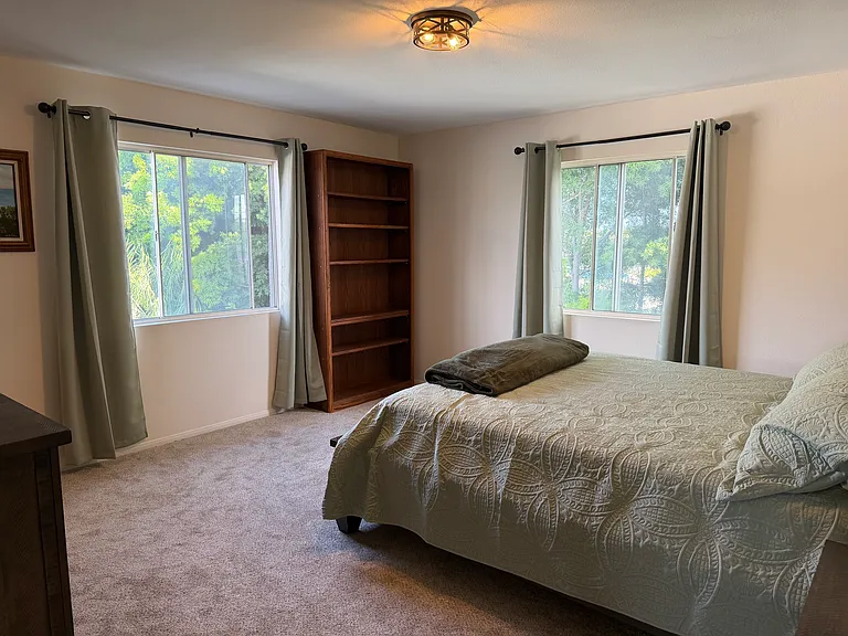 14902 Eastwood Ave — Photo 16