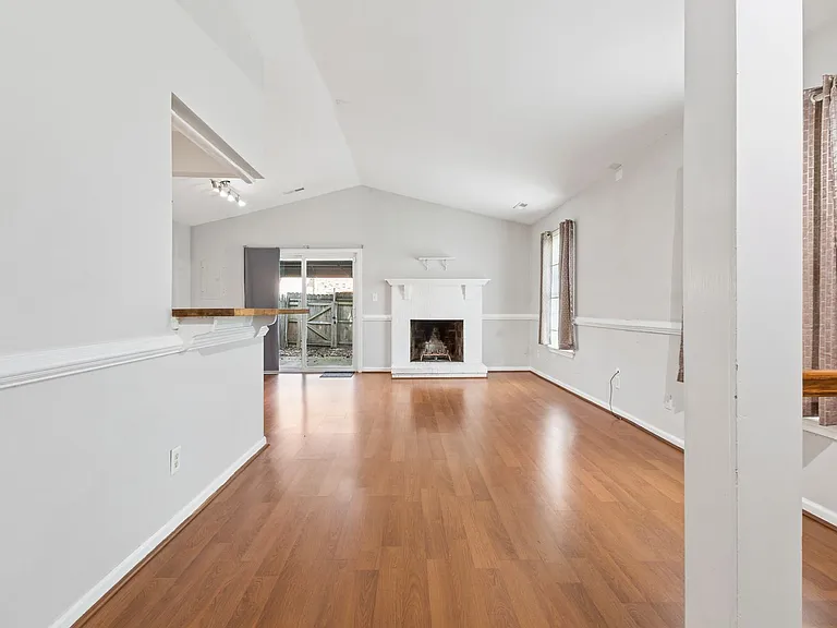 4800 Deming Ct — Photo 4