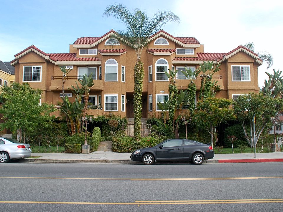 1st image of 5102 Tujunga Ave APT 2