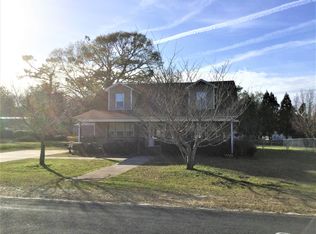 104 Hill Ln, Sneads Ferry, NC 28460
