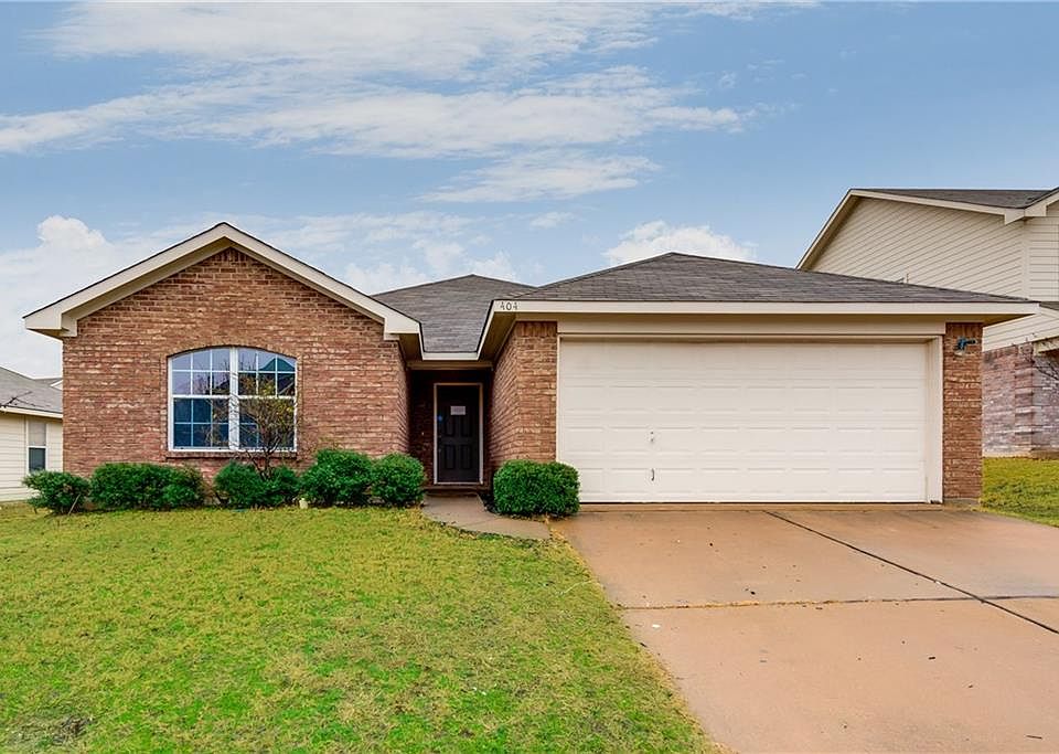 1st image of 404 Heritage Dr