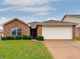 404 Heritage Dr, Crowley, TX 76036
