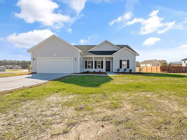 50 Alfalfa Dr, Parkton, NC 28371