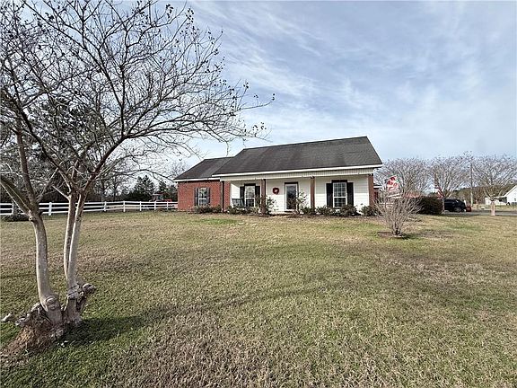 3rd image of 4411 Heritage Rd